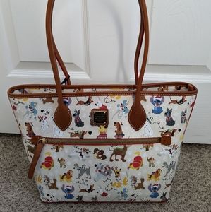 BNWT Disney Dooney and Bourke dog shoulder bag